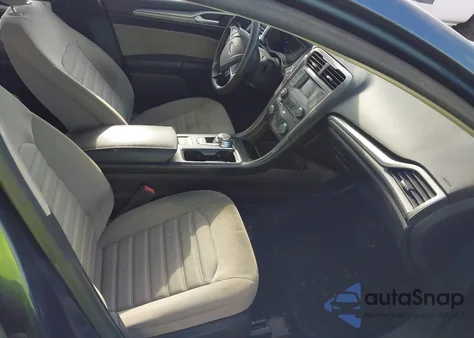 2018 Ford Fusion S из США, поврежденный, VIN 3FA6P0G76JR270365